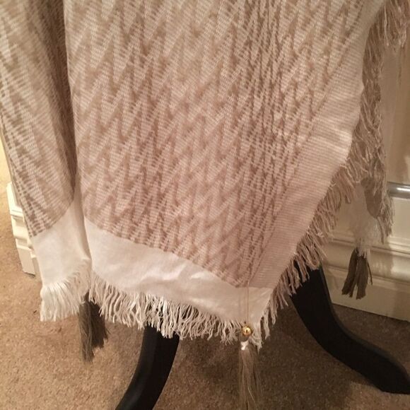 Caftan Cream & Sage w Fringe Drops Split Sides - Picture 3 of 8